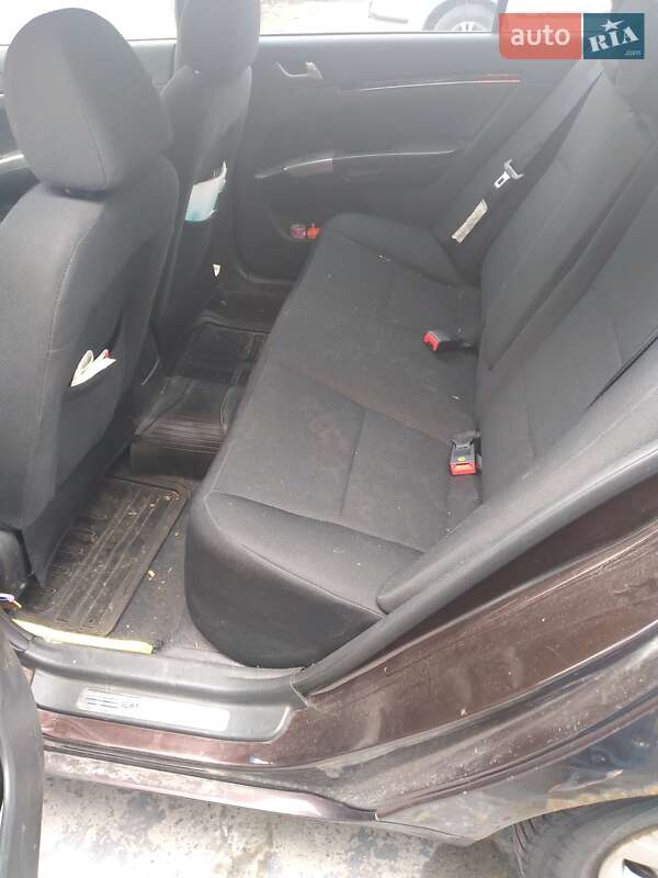 Седан Geely Emgrand 7 (EC7) 2013 в Киеве