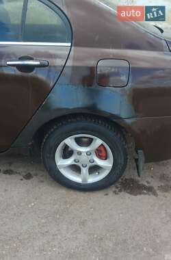 Седан Geely Emgrand 7 (EC7) 2012 в 