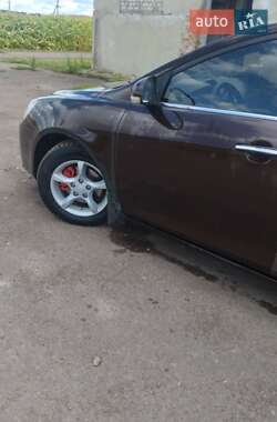 Седан Geely Emgrand 7 (EC7) 2012 в 