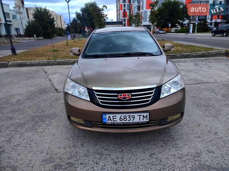 Седан Geely Emgrand 7 (EC7) 2012 в 