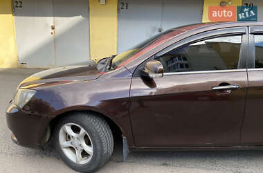 Седан Geely Emgrand 7 (EC7) 2013 в 