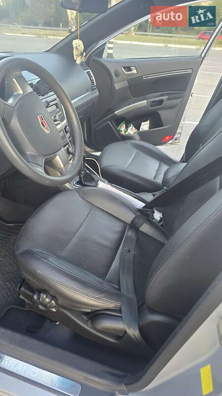 Седан Geely Emgrand 7 (EC7) 2013 в Дніпрі