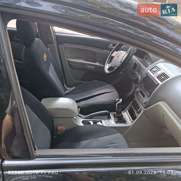 Седан Geely Emgrand 7 (EC7) 2011 в Ирпене