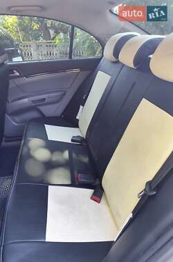 Седан Geely Emgrand 7 (EC7) 2013 в 