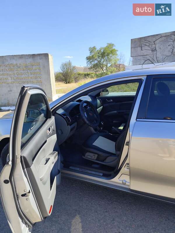 Седан Geely Emgrand 7 (EC7) 2013 в Одессе