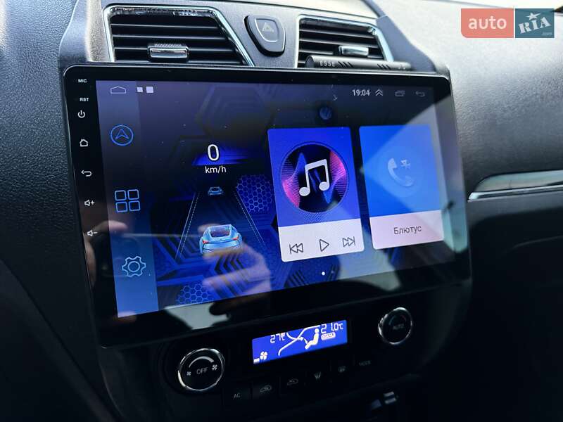 Седан Geely Emgrand 7 (EC7) 2013 в Чернівцях