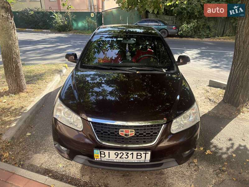 Хэтчбек Geely Emgrand 7 (EC7) 2013 в 