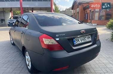 Седан Geely Emgrand 7 (EC7) 2012 в 