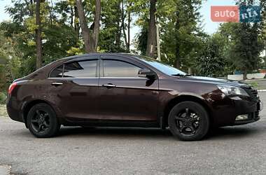 Седан Geely Emgrand 7 (EC7) 2014 в 