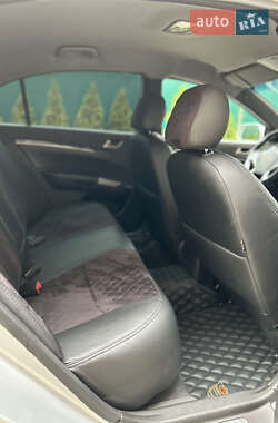 Седан Geely Emgrand 7 (EC7) 2014 в 