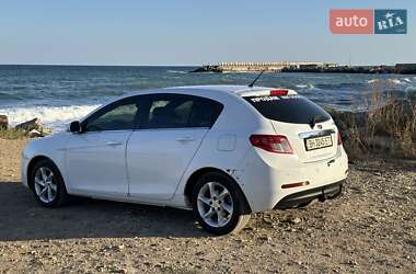 Хэтчбек Geely Emgrand 7 (EC7) 2014 в 
