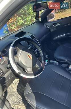 Хэтчбек Geely Emgrand 7 (EC7) 2013 в 