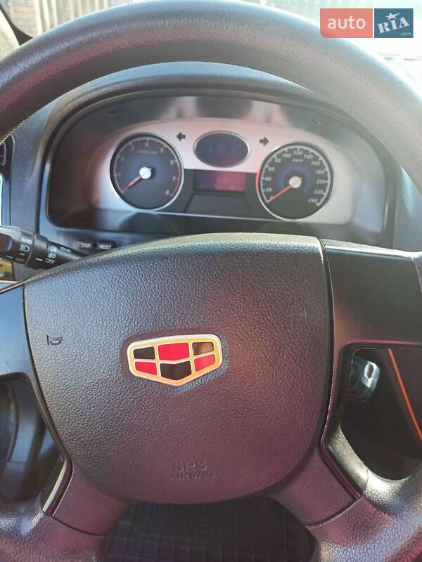 Седан Geely Emgrand 7 (EC7) 2014 в Тисмениці