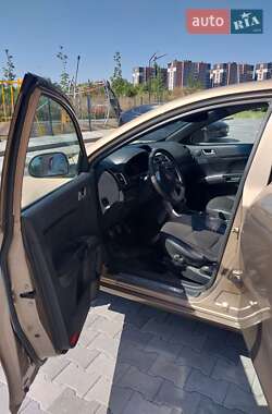 Седан Geely Emgrand 7 (EC7) 2014 в 