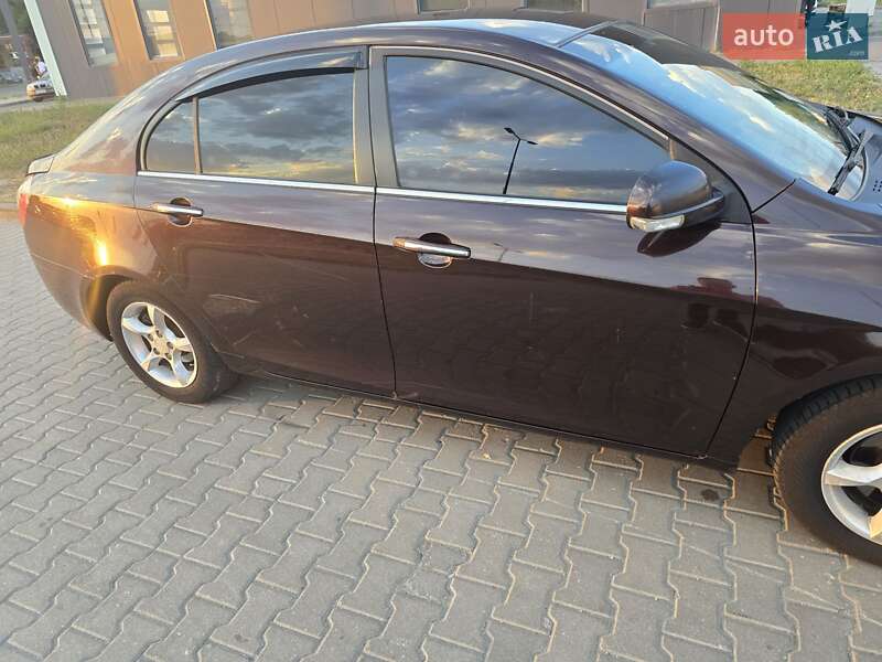 Седан Geely Emgrand 7 (EC7) 2014 в Дніпрі