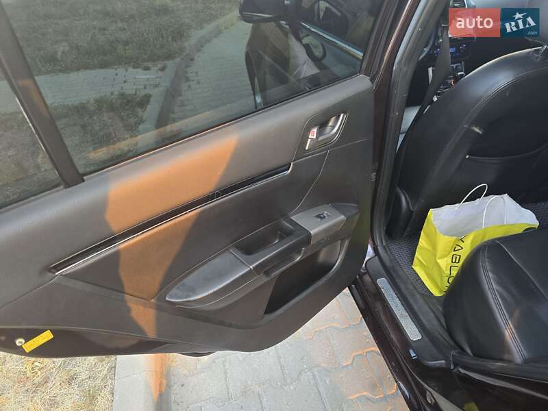 Седан Geely Emgrand 7 (EC7) 2014 в Дніпрі