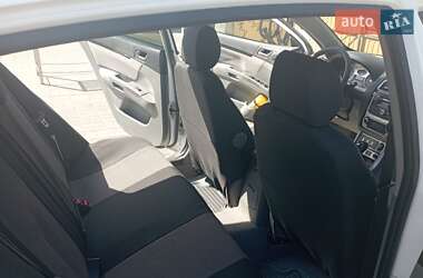 Хэтчбек Geely Emgrand 7 (EC7) 2012 в 