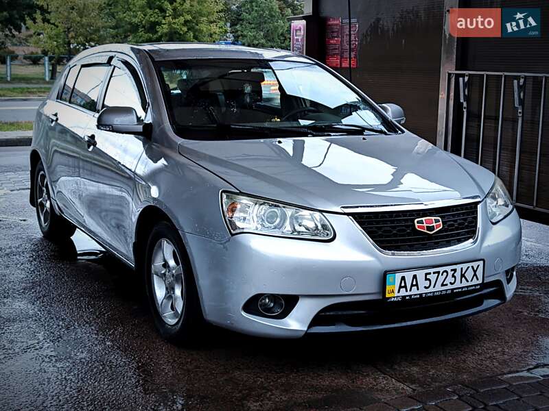 Хэтчбек Geely Emgrand 7 (EC7) 2011 в Киеве