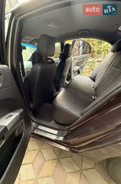 Седан Geely Emgrand 7 (EC7) 2012 в 