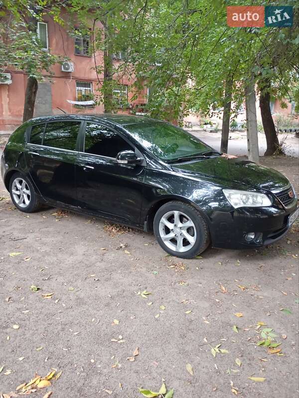 Хетчбек Geely Emgrand 7 (EC7) 2014 в Дніпрі