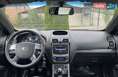 Хетчбек Geely Emgrand 7 (EC7) 2013 в 