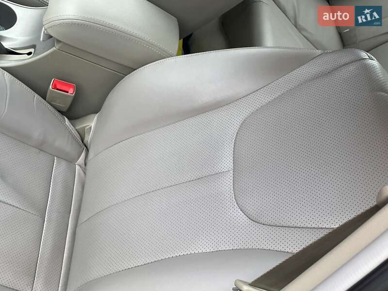 Седан Geely Emgrand 7 (EC7) 2012 в Києві