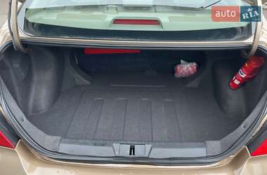 Седан Geely Emgrand 7 (EC7) 2012 в 