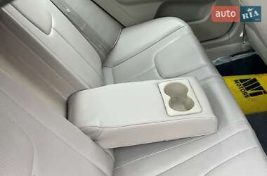 Седан Geely Emgrand 7 (EC7) 2012 в 