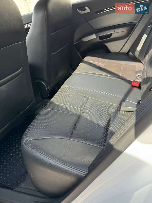 Хетчбек Geely Emgrand 7 (EC7) 2013 в Харкові