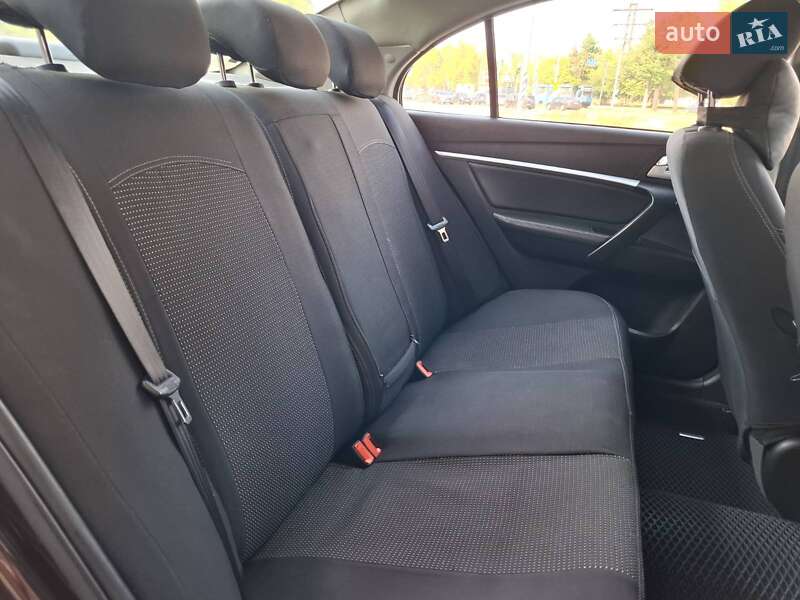 Седан Geely Emgrand 7 (EC7) 2016 в Николаеве