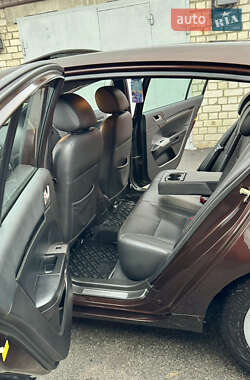 Хетчбек Geely Emgrand 7 (EC7) 2014 в 