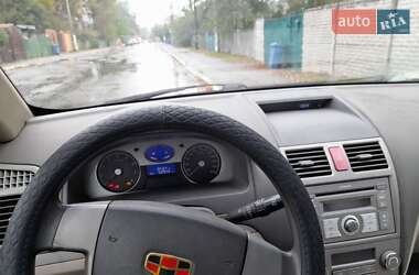 Седан Geely Emgrand 7 (EC7) 2011 в 