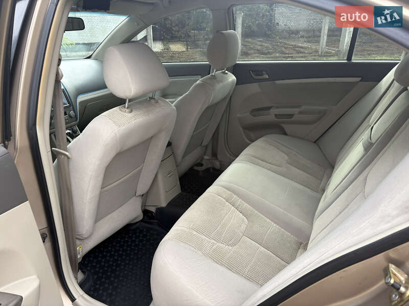 Седан Geely Emgrand 7 (EC7) 2011 в Кривому Розі
