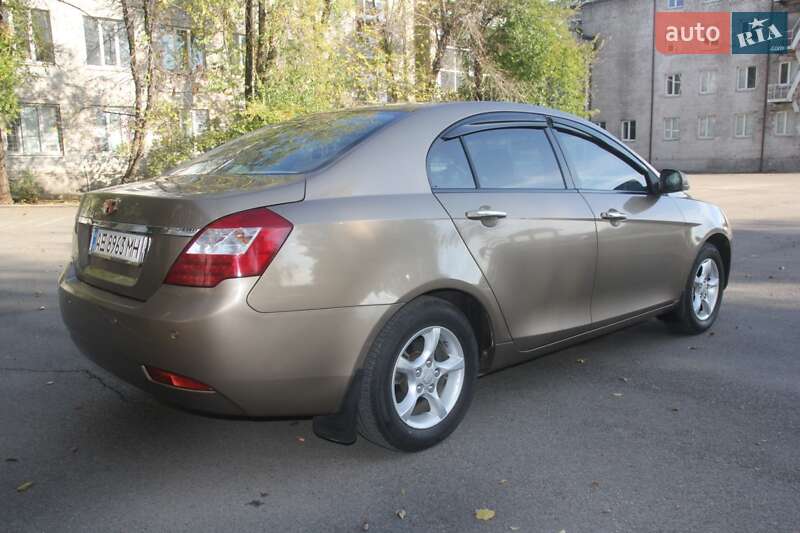 Седан Geely Emgrand 7 (EC7) 2011 в Кривому Розі