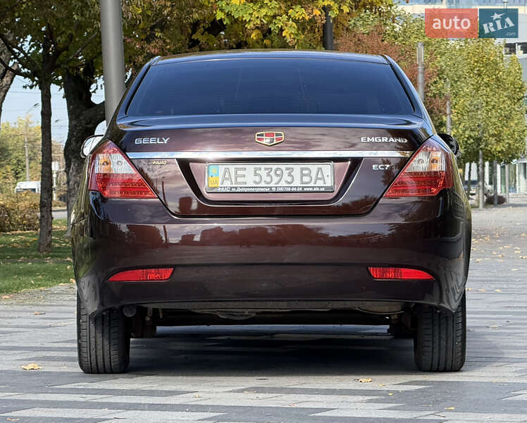 Седан Geely Emgrand 7 (EC7) 2012 в Дніпрі