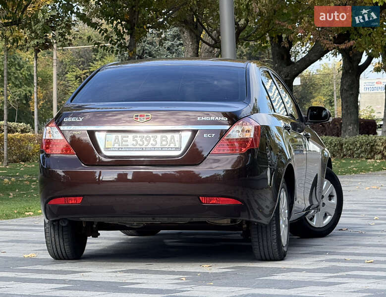 Седан Geely Emgrand 7 (EC7) 2012 в Дніпрі