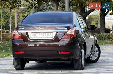 Седан Geely Emgrand 7 (EC7) 2012 в 