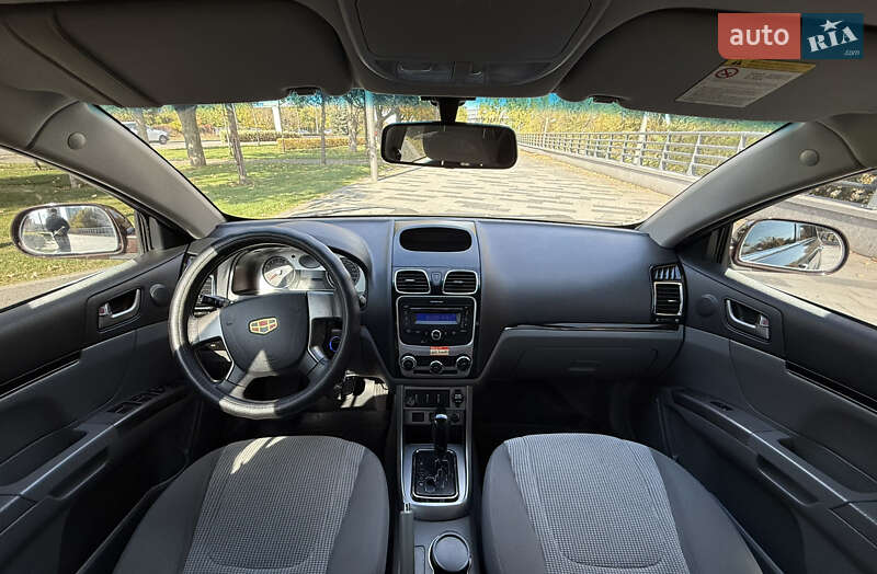 Седан Geely Emgrand 7 (EC7) 2012 в Дніпрі