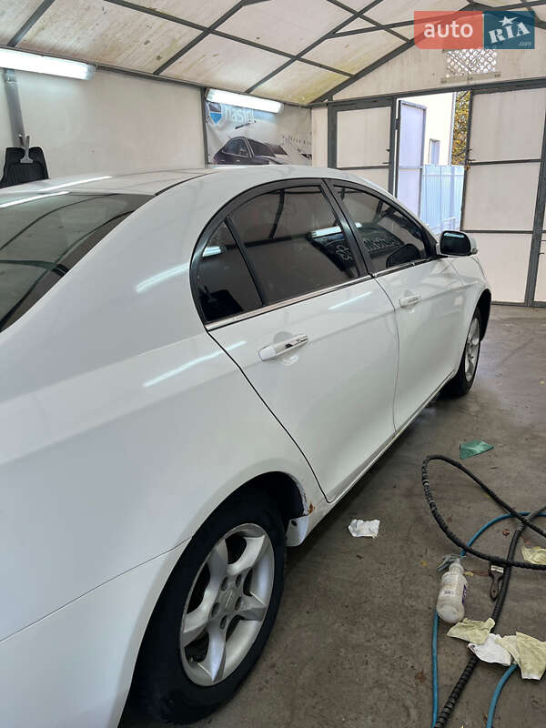 Седан Geely Emgrand 7 (EC7) 2014 в Хмельницькому