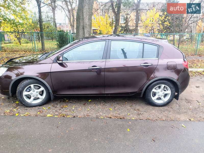 Хетчбек Geely Emgrand 7 (EC7) 2014 в Умані