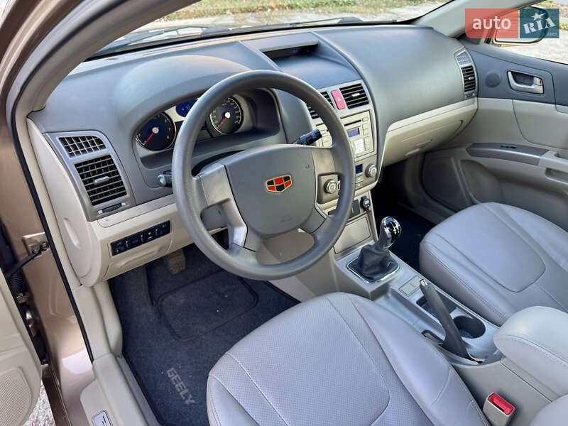 Седан Geely Emgrand 7 (EC7) 2012 в Киеве