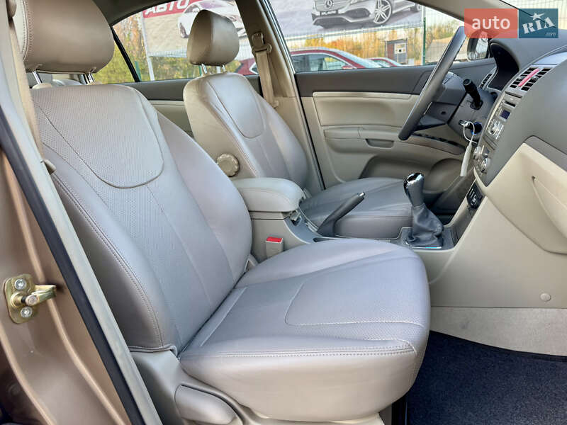 Седан Geely Emgrand 7 (EC7) 2012 в Киеве