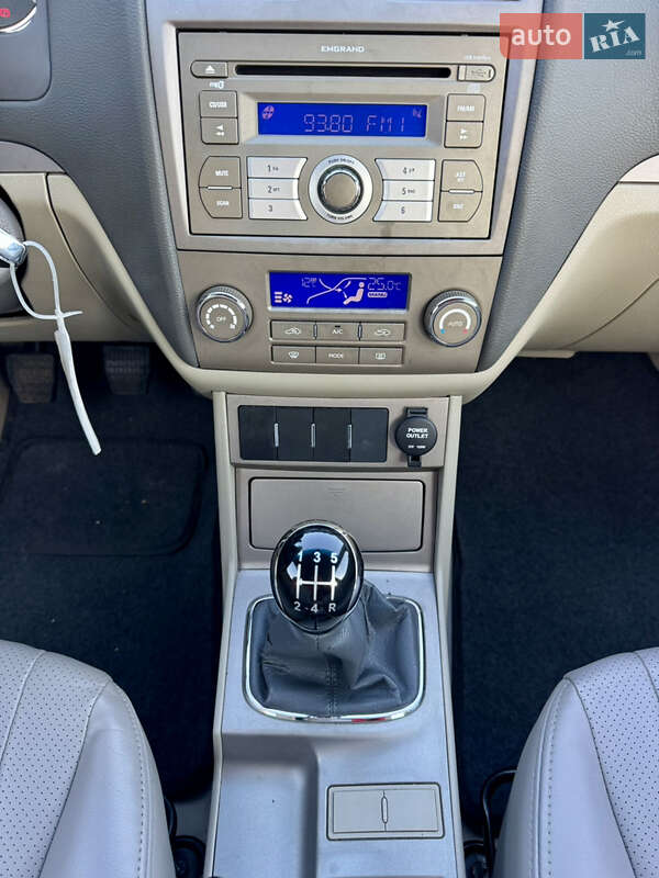 Седан Geely Emgrand 7 (EC7) 2012 в Киеве