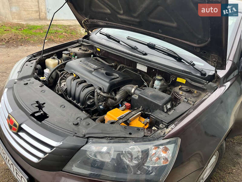 Седан Geely Emgrand 7 (EC7) 2013 в Южном фото 4 Седан Geely Emgrand 7 (EC7) 2013 в Южном