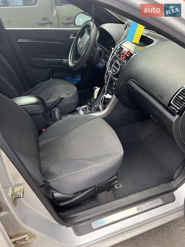 Хэтчбек Geely Emgrand 7 (EC7) 2013 в Днепре