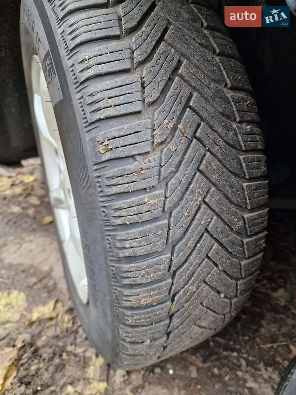 Седан Geely Emgrand 7 (EC7) 2013 в Одесі