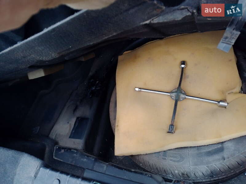 Седан Geely Emgrand 7 (EC7) 2013 в Рожище