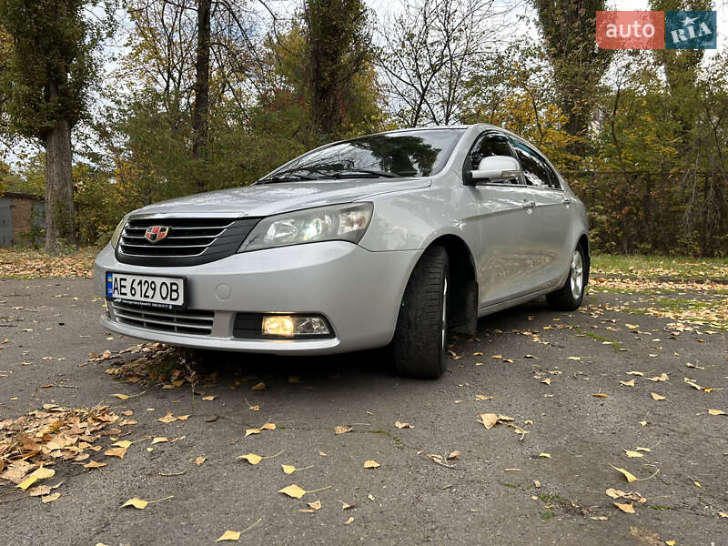 Седан Geely Emgrand 7 (EC7) 2013 в Кривом Роге