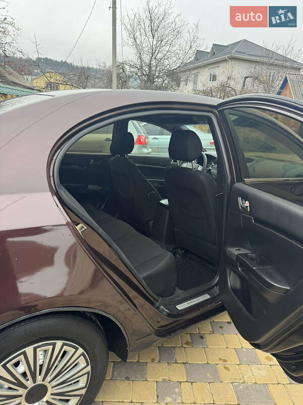 Седан Geely Emgrand 7 (EC7) 2012 в Могилев-Подольске