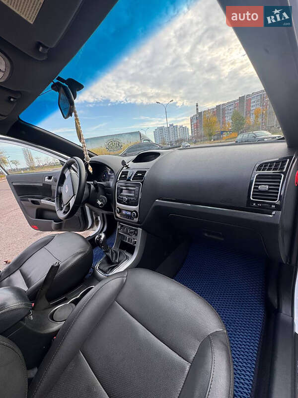 Седан Geely Emgrand 7 (EC7) 2015 в Черкасах